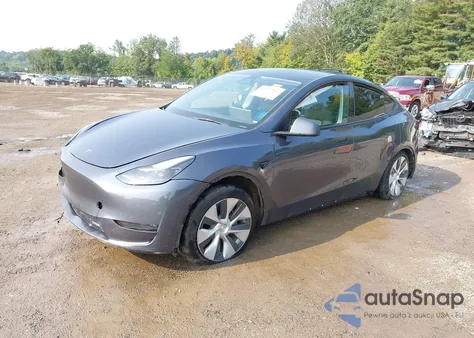 2023 Tesla Model Y Awd/Long Range Dual Motor All-Wheel Drive из США, поврежденный, VIN 7SAYGAEE5PF829394